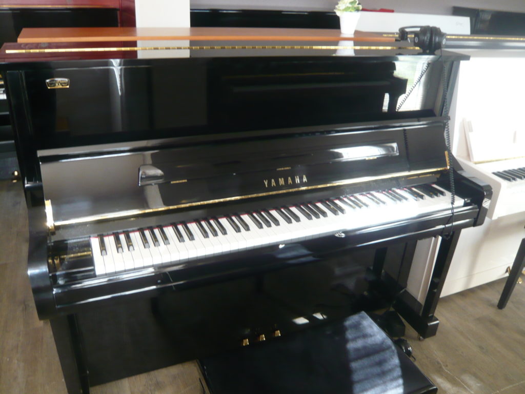 L’attribut alt de cette image est vide, son nom de fichier est Yamaha-YS10Z-Silent-1024x768.jpg.