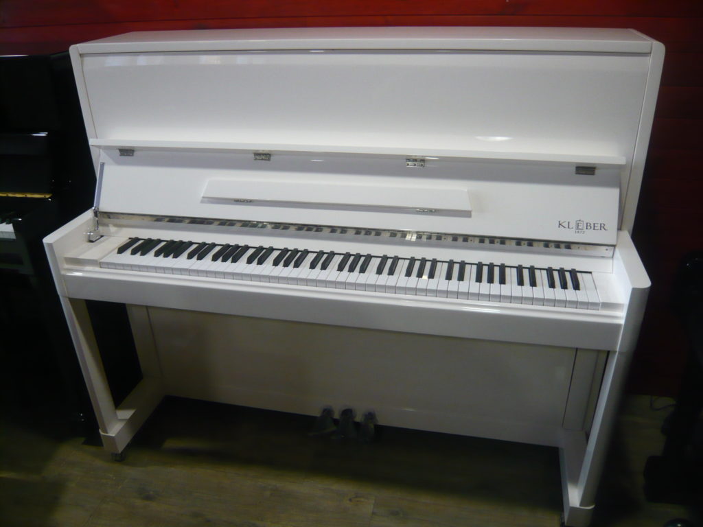 L’attribut alt de cette image est vide, son nom de fichier est Kleber-123-blanc-1024x768.jpg.