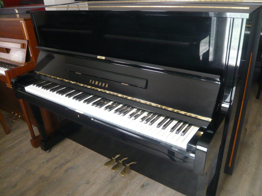 L’attribut alt de cette image est vide, son nom de fichier est Yamaha-U10A-1024x768.jpg.